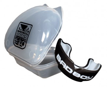 Капа  боксерская Bad Boy Pro Series Black