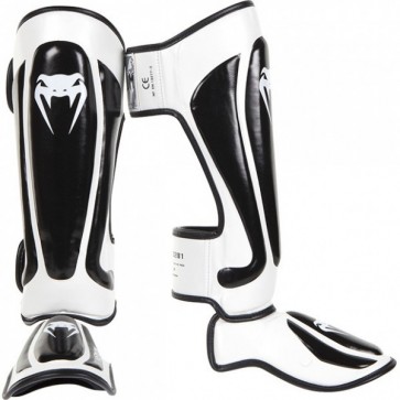 Щитки для голени и стопы VENUM Predator Standup Shinguards