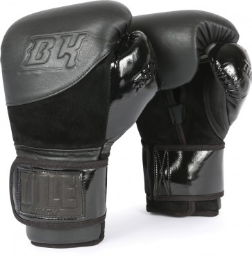 Боксерские перчатки TITLE BLACK Blitz Bag Gloves